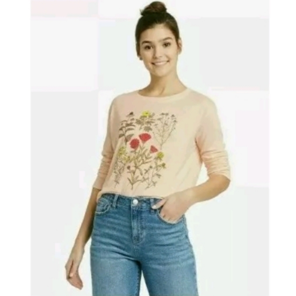 Fifth Sun Women's Pink Long Sleeve Tee with Floral Design small